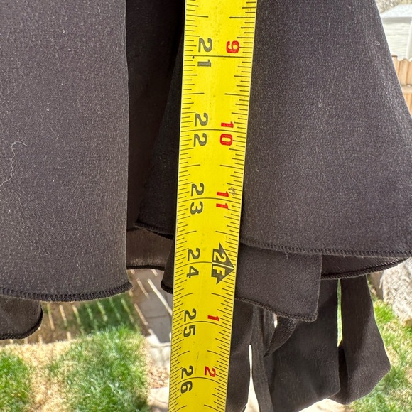 Banana Republic Black Silk Ruffle Elastic Tie Waist Top Blouse Medium - Picture 8 of 9